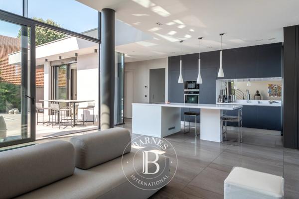 Sainte-Foy-lès-Lyon, Villa 3 Chambres -  220 m² à vendre