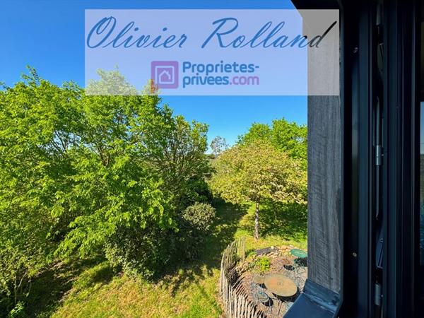 Écrin de Verdure et Authenticité : Demeure de Caractère de 212 m² à Rablay sur Layon