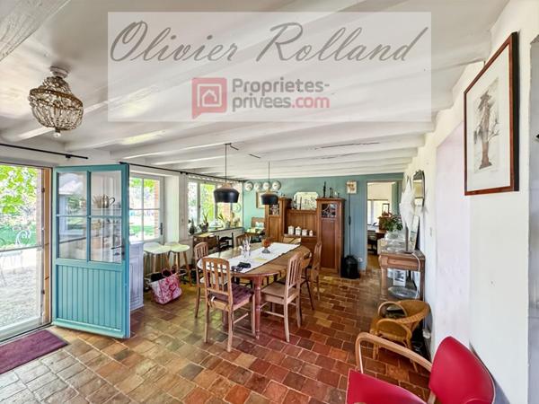 Écrin de Verdure et Authenticité : Demeure de Caractère de 212 m² à Rablay sur Layon