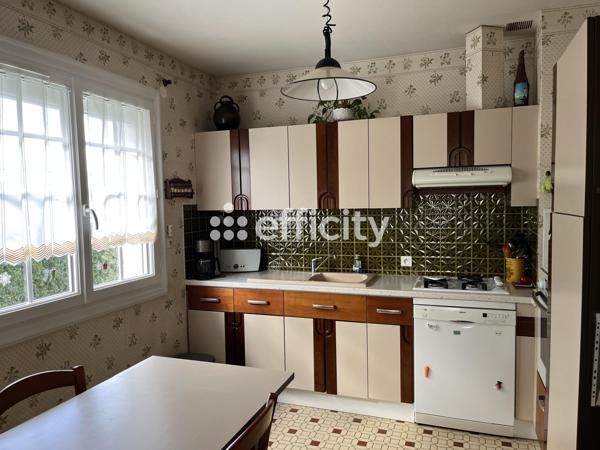 Maison 7 pièces - 140 m²