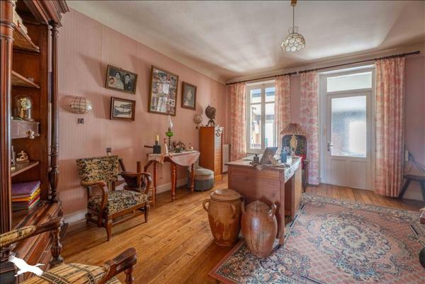 Maison à vendre |  Archiac |  8 pièces | 205 m²