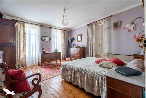 Maison à vendre |  Archiac |  8 pièces | 205 m²