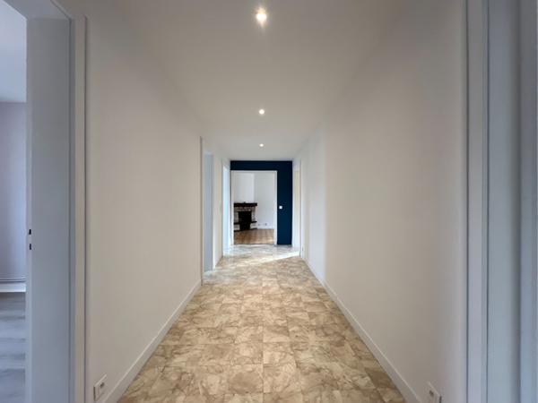 BAR LE DUC : appartement lumineux 6 pièces, 4 chambres, avec garage et jardin