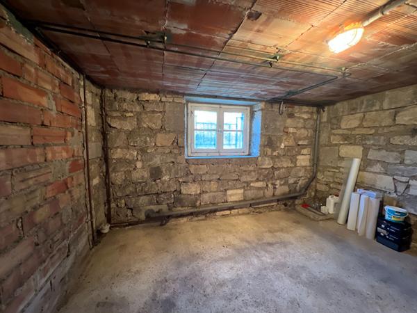 BAR LE DUC : appartement lumineux 6 pièces, 4 chambres, avec garage et jardin