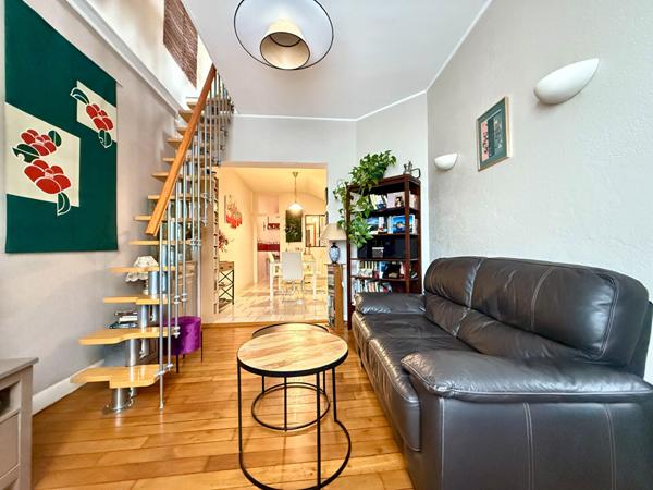 Charmant appartement en duplex de 55m² secteur Saint-André / Jean-Jaurès avec garage.