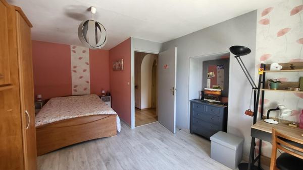 MAISON DE CAMPAGNE AVEC AVEC 1 ha35ca de TERRAIN