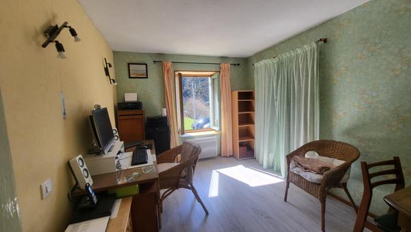 MAISON DE CAMPAGNE AVEC AVEC 1 ha35ca de TERRAIN