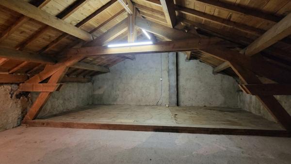 MAISON DE CAMPAGNE AVEC AVEC 1 ha35ca de TERRAIN