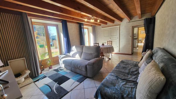 MAISON DE CAMPAGNE AVEC AVEC 1 ha35ca de TERRAIN