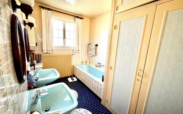 Maison à vendre    5 pièces • 122,95 m2 Nemours