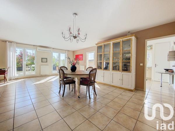 Appartement 5 pièces de 142 m² à Montélimar (26200)