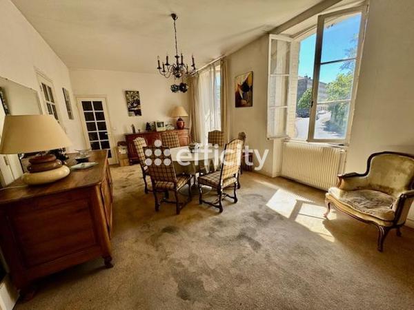 Maison 10 pièces - 243 m² Exclusivité efficity