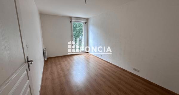 Location Appartement 4 pièces 82.5 m² - Saint-jacques-de-la-lande 35136