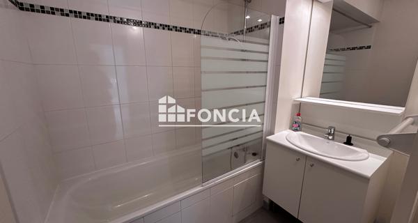 Location Appartement 4 pièces 82.5 m² - Saint-jacques-de-la-lande 35136