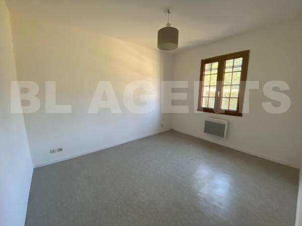 Pavillon de 133 m2 avec 5 chambres à Aigné