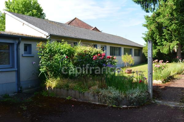 Maison à vendre 7 pièces SANCERGUES (18)Garage,Atelier