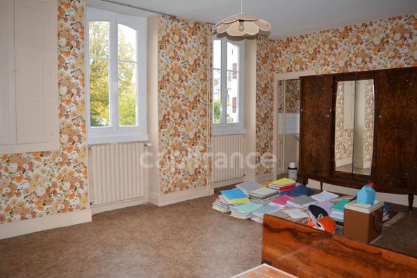 Maison à vendre 7 pièces SANCERGUES (18)Garage,Atelier