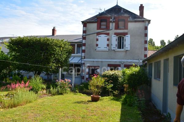Maison à vendre 7 pièces SANCERGUES (18)Garage,Atelier