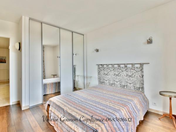 Villa méditerranéenne à vendre 5 pièces-JUVIGNAC (34)-197 m²utiles–3,4 chambres-sous-sol 182m2-garage double-Piscine