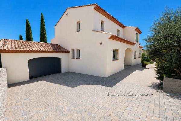 Villa méditerranéenne à vendre 5 pièces-JUVIGNAC (34)-197 m²utiles–3,4 chambres-sous-sol 182m2-garage double-Piscine