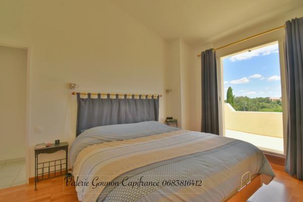 Villa méditerranéenne à vendre 5 pièces-JUVIGNAC (34)-197 m²utiles–3,4 chambres-sous-sol 182m2-garage double-Piscine