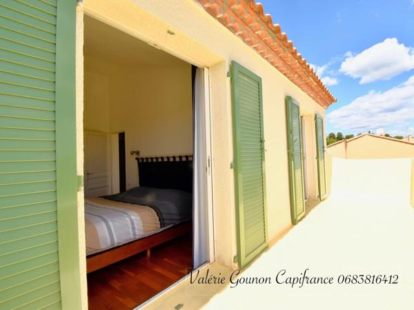 Villa méditerranéenne à vendre 5 pièces-JUVIGNAC (34)-197 m²utiles–3,4 chambres-sous-sol 182m2-garage double-Piscine