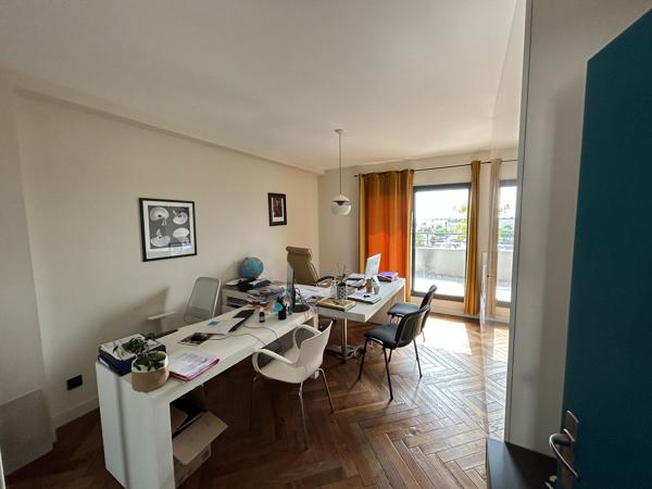 Bureaux à louer - 140 m2 - Tecnosud 2