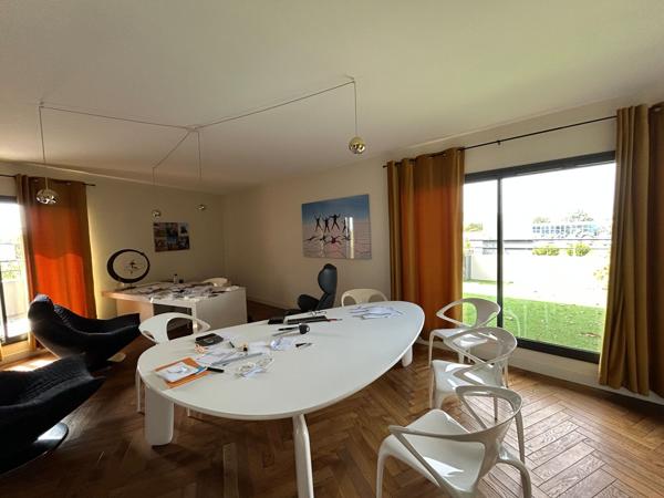 Bureaux à louer - 140 m2 - Tecnosud 2