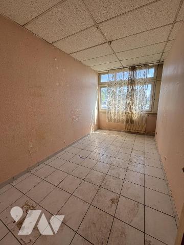 Appartement T4 (environ 75 m² habitables) situé au RDC