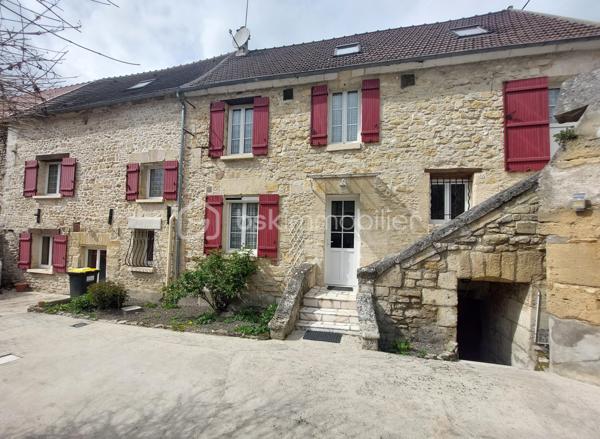 Maison en pierre de 180 m²
