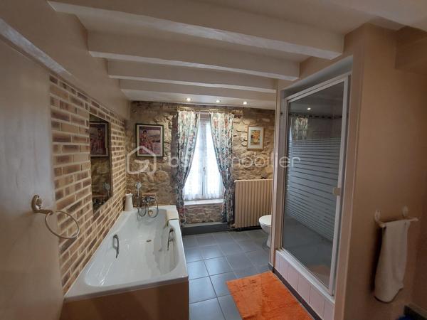 Maison en pierre de 180 m²