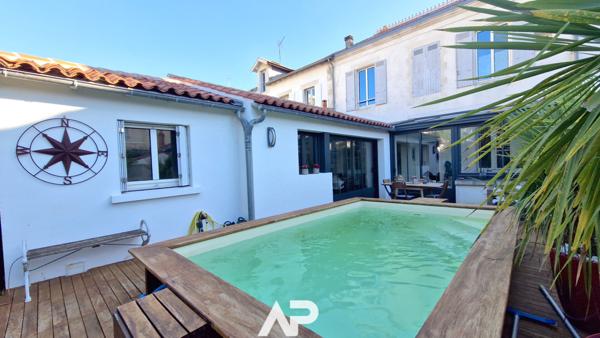Maison bourgeoise - 2 min des Parcs - La Rochelle €1 080 000 ** - Référence ND643