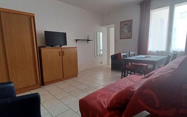 Appartement à louer    2 pièces •  Rochefort