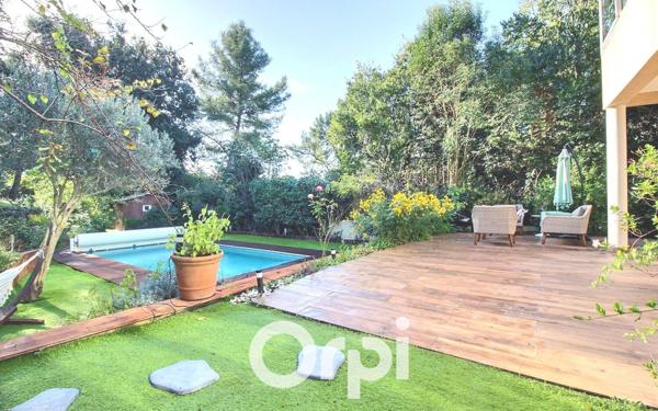 Maison à vendre    5 pièces • 140 m2 Marseille 12