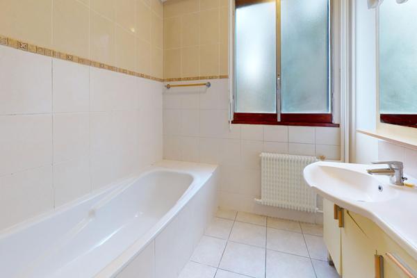 Appartement Le Mesnil-Le-Roi 3 pièce(s) 2 ch 91.37 m2