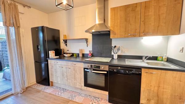 Superbe appartement type 2 avec beau jardinet privé