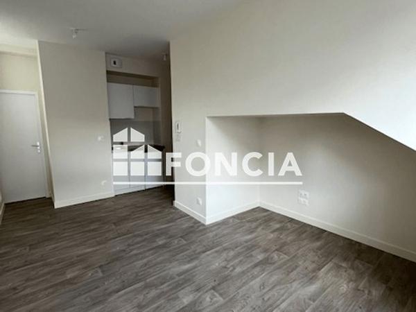 Location Studio 24.83 m² - 11 AVENUE DE VARSOVIE Angouleme 16000