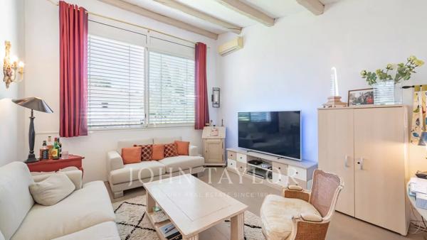 Ravissante villa avec piscine proche centre-ville