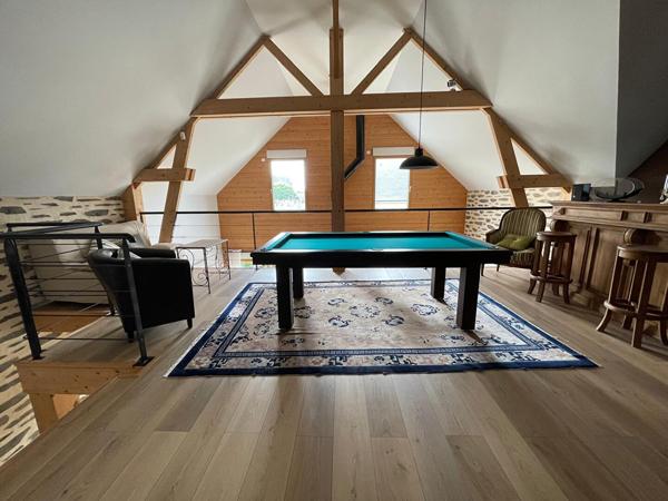 Maison Longue Jumelles contemporaine proche centre bourg