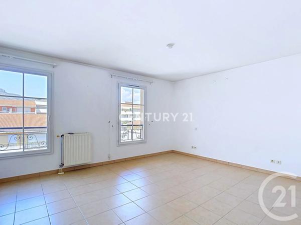 Appartement F3/4 à vendre  4 pièces - 85,77 m 2   AUBAGNE  - 13
