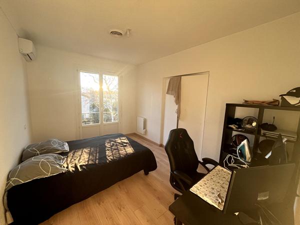 Appartement type 3 avec cave et balcons à louer à Perpignan