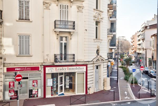 Appartement Studio à vendre  1 pièce - 27,75 m2 ANTIBES - 06
