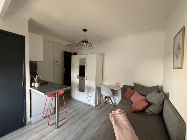 STUDIO Meublé - ROBIEN