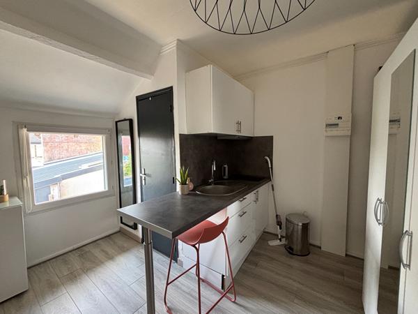 STUDIO Meublé - ROBIEN