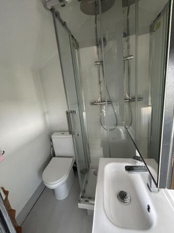 STUDIO Meublé - ROBIEN