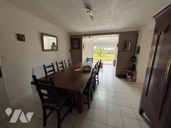 Gouesnou - Maison familiale de 136 m² avec vie de plain-pied et jardin

Située à Gouesnou, da...
