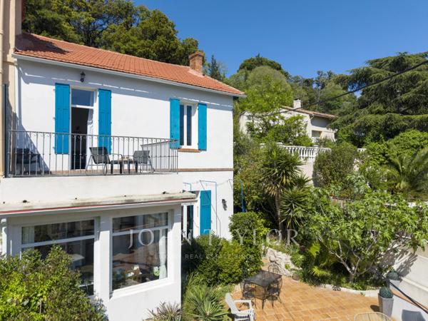 Villa T5 en première ligne – Vue mer – L’Estaque, Marseille