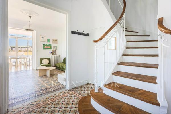 Maison Art Déco en première ligne sur la Corniche