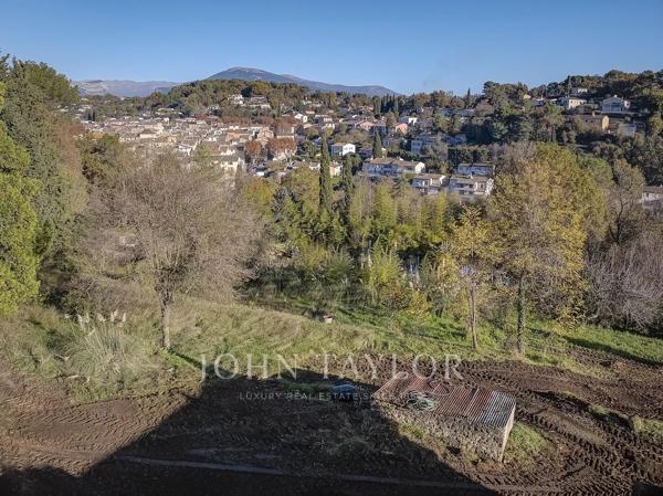 Terrain - Rare et Exclusif à 2 minutes à pied de Valbonne