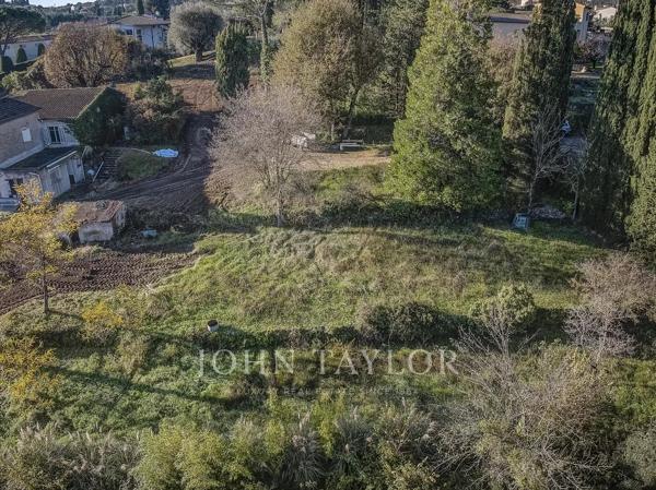 Terrain - Rare et Exclusif à 2 minutes à pied de Valbonne